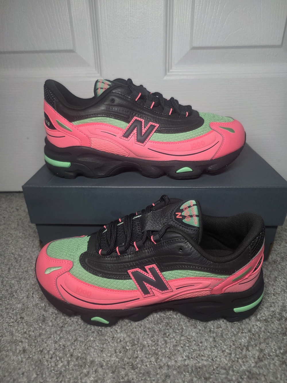 New Balance 1000 Shoes Watermelon Pink Green Size 7Y / 8.5 Womens-NIB